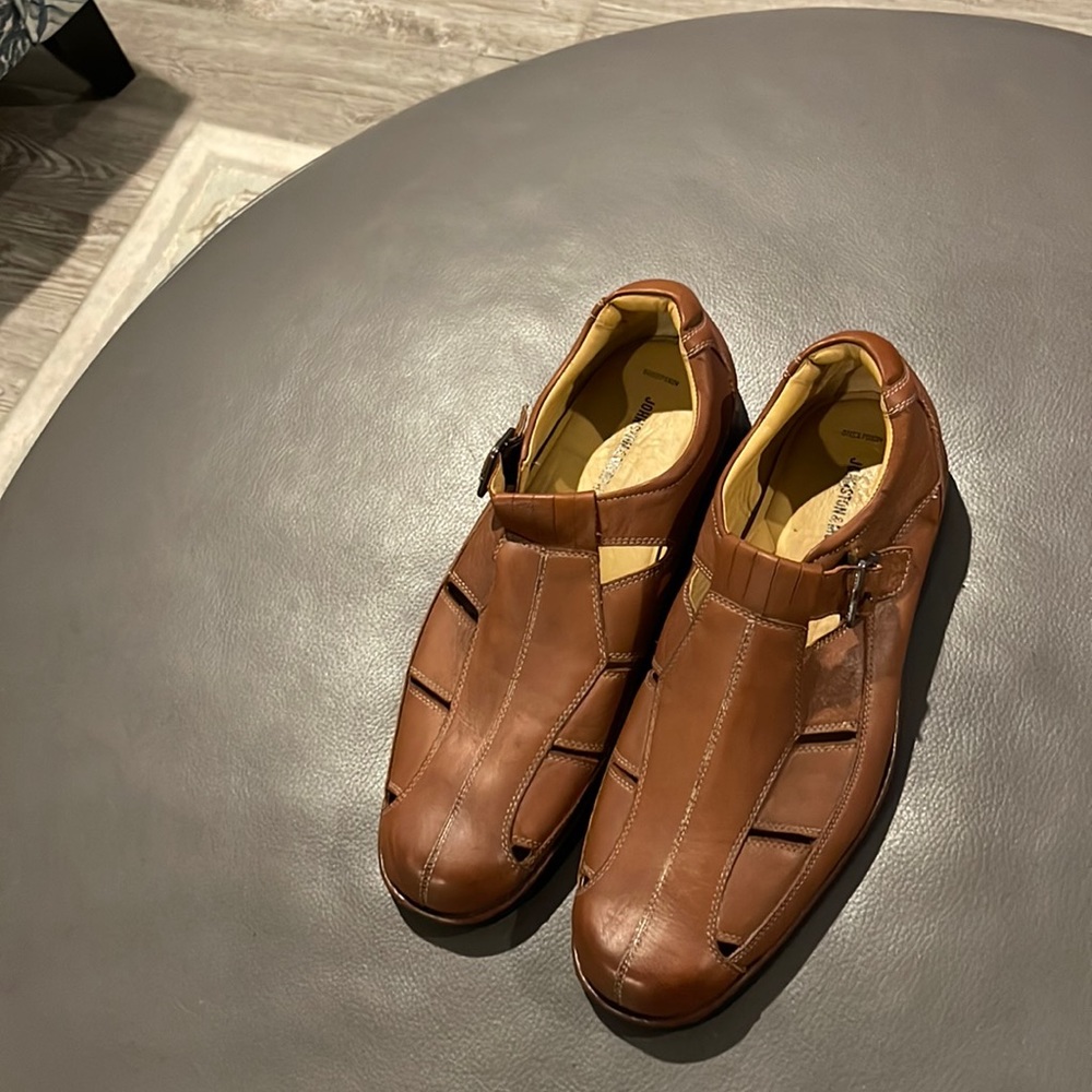 Mens  Johnston & Murphy shoes, med brown